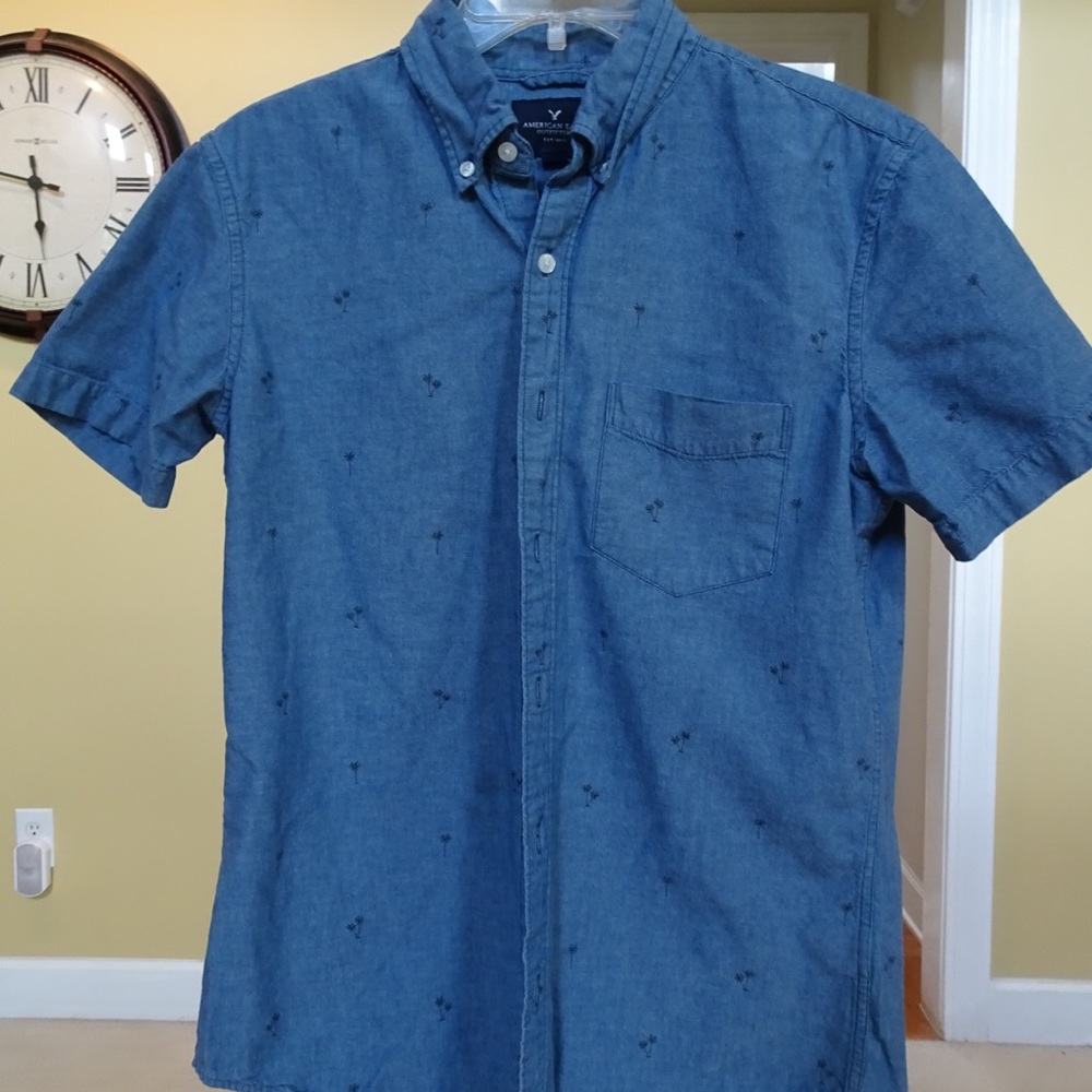 American Eagle Button Down Shirt